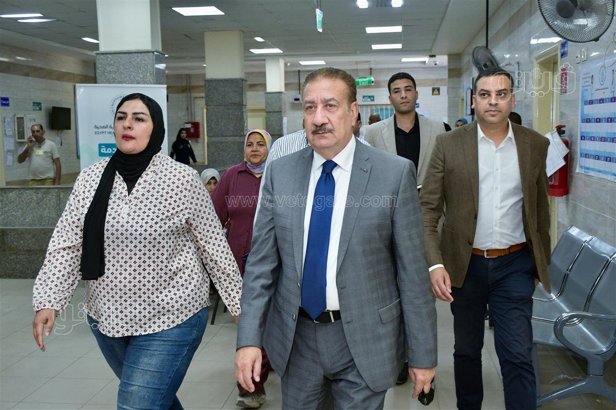 جولة لمحافظ بورسعيد داخل وحدة طب الأسرة الكويت بحي العرب<strong alt=