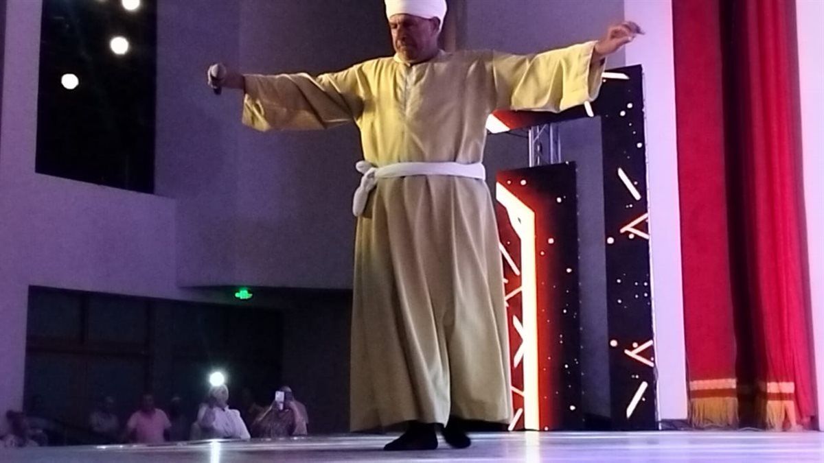جانب من فاعليات حفل افتتاح الملتقى، فيتو
