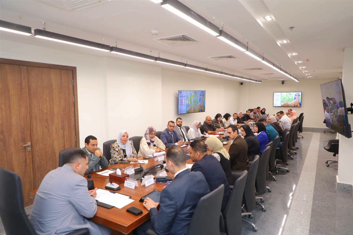 محافظ دمياط يترأس اجتماعًا موسعًا لمتابعة مستجدات التأمين الصحي الشامل