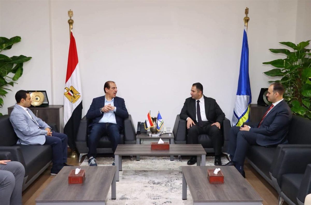 محافظ دمياط يستقبل نائب وزير الصحة