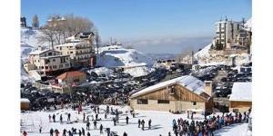 مفاجأة فبراير في مناطق التزلج.. الفنادق والشاليهات «فوّلت»