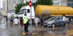 البيت الإماراتي المتوحد .. أكثر بريقاً تحت المطر