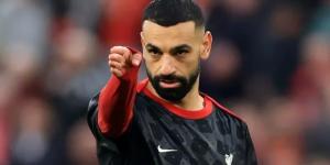 رسالة محمد صلاح الأخيرة "تزلزل الأنفيلد".. هل يفقد ليفربول هويته داخل غرفة الملابس؟