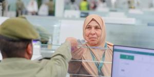جوازات مطار الملك عبدالعزيز تستقبل أولى رحلات ضيوف الرحمن من سوريا