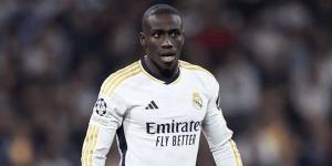 ريال مدريد يدرس مستقبل ميندي مع الفريق وإمكانية فسخ عقده