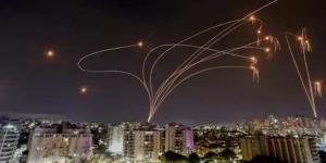 التلفزيون الإيراني: استهداف جسرين في مدينة بندر خمیر بمحافظة هرمزغان