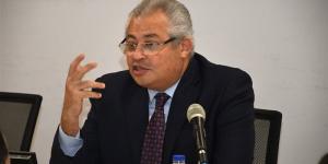 مجلس عين شمس يناقش آليات تحصيل المصروفات الدراسية من الطلاب الوافدين المتعثرين