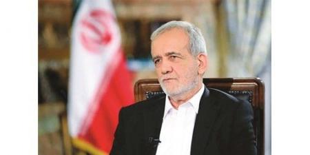 الرئيس الإيراني يتهم اميركا وأوروبا وإسرائيل بشنّ «حرب شاملة» على بلاده