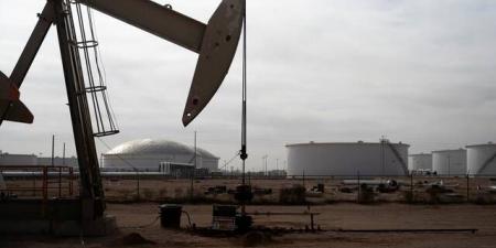 انخفاض أسعار النفط متجهة لأكبر تراجع أسبوعي منذ يونيو