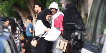 ضبط سماعتين للغش الإلكتروني بحوزة طالبين قبل دخول لجان الثانوية العامة في قنا