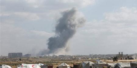 إصابة فلسطينيين في غارة إسرائيلية على غزة