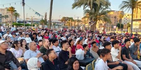 زحام أمام شاشات العرض بالإسماعيلية لمتابعة مباراة منتخب مصر وإيران (صور)