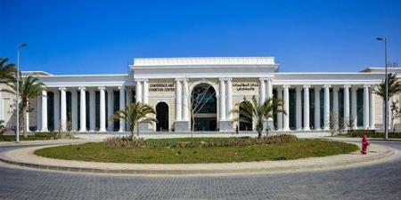 وزيرة الإسكان تتابع الموقف التنفيذي للمشروعات التنموية بالعلمين الجديدة