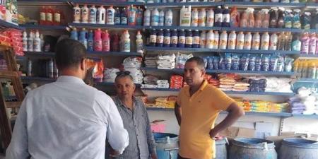 ضبط مصنع مشروبات ينتحل علامة تجارية في المنيا (صور)