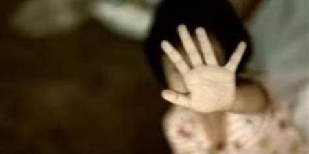 أب يعذب ابنته انتقامًا من طليقته بعد زواجها من آخرفى الدقهلية
