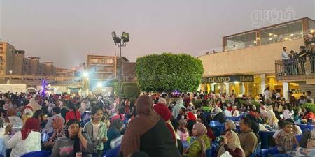 نادي أسوان يمتلئ بالجماهير لمشاهدة مباراة مصر والأرجنتين بكأس العالم (صور)