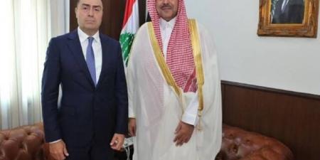 السفير السعودي لدى لبنان يبحث المستجدات مع مدير المخابرات في الجيش اللبناني