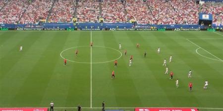 دقيقة حداد على لاعب جنوب أفريقيا قبل انطلاق مباراة إنجلترا والنرويج في كأس العالم (فيديو)