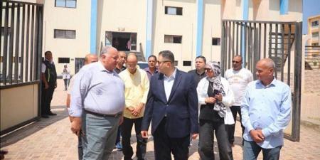 محافظ دمياط يتفقد الصالة المغطاة برأس البر لبحث خطة تطويرها الشامل