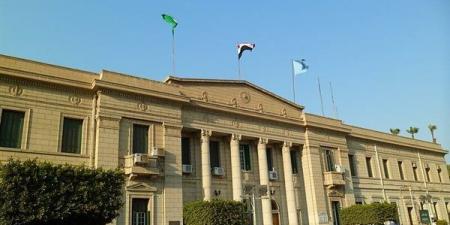 شروط الالتحاق بأقسام كلية الآداب جامعة القاهرة للطلاب المصريين والوافدين