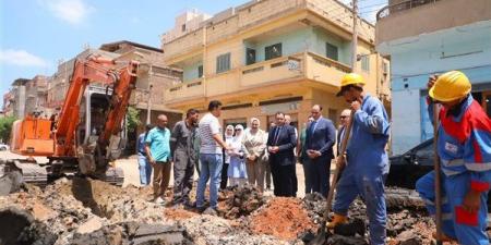 محافظ دمياط يتابع ميدانيا أعمال إمداد خط الغاز الطبيعي بمدينة السرو