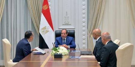تطوير المنظومة التعليمية: السيسي يقود جهود تحديث المناهج وأساليب التدريس.. والتوسع في إنشاء المدارس وتعزيز التحول الرقمي.. وربط العملية التعليمية باحتياجات الاقتصاد الوطني وسوق العمل المحلي والدولي