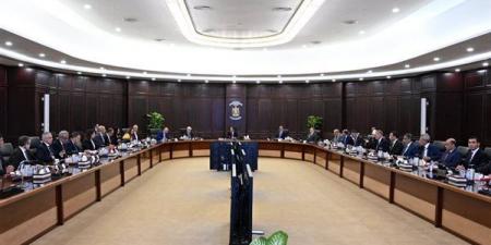 رسميًا، الحكومة تمدد العمل عن بُعد يوم الأحد طوال أغسطس 2026