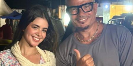 بعد ظهورها مع عمرو دياب في كليب "لولا البنات"، من هي لجين خليفة؟