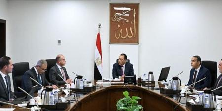 طروحات حكومية وكيانات ضخمة على الطريق.. تفاصيل خطة تطوير البورصة المصرية