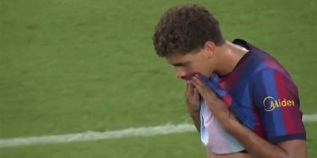 برشلونة يتقدم على الأهلي بثنائية حمزة عبد الكريم ورافينيا في الشوط الأول (صور)