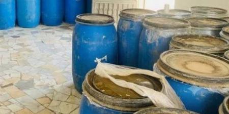 تموين الفيوم يتحفظ على 2450 كيلو صودا كاوية تستخدم في صناعة المخللات