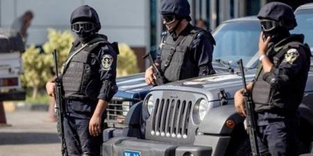 الطلقة رقم 50 كشفت المستور داخل حقيبة الأجنبي بمطار القاهرة وقرار عاجل من النيابة