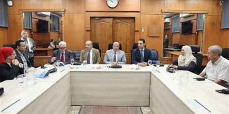 "القابضة للمياه" وجامعة عين شمس تبحثان تعزيز الشراكة في الإدارة المتكاملة للموارد المائية