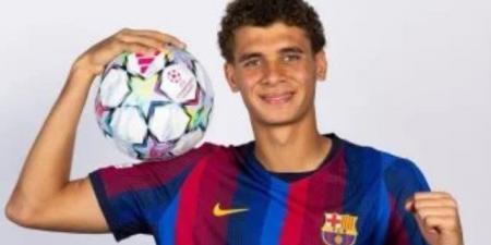 برشلونة يطمئن جماهيره بشأن حمزة عبد الكريم.. ديكو: «نملك مهاجمًا موهوبًا»