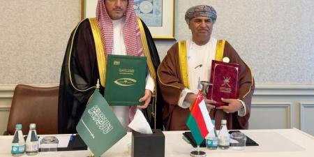 السعودية وسلطنة عُمان توقعان مذكرة تفاهم في مجال منع الفساد