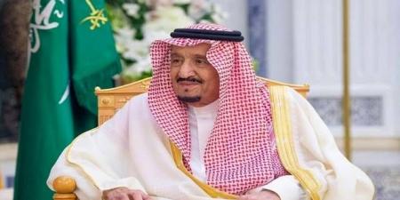 خادم الحرمين: اليوم الوطني يستحضر مسيرة تأسيس السعودية ودعائم أمنها
