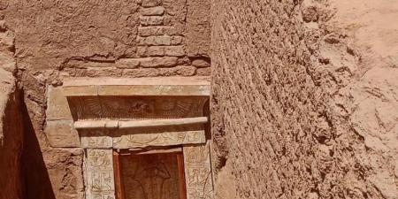 اكتشاف أثري جديد بالوادي الجديد، مقبرة هرمية من العصر الروماني بواحة الداخلة