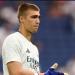 خرج من حسابات مورينيو، حارس ريال مدريد ينتقل إلى إشبيلية حتى 2031
