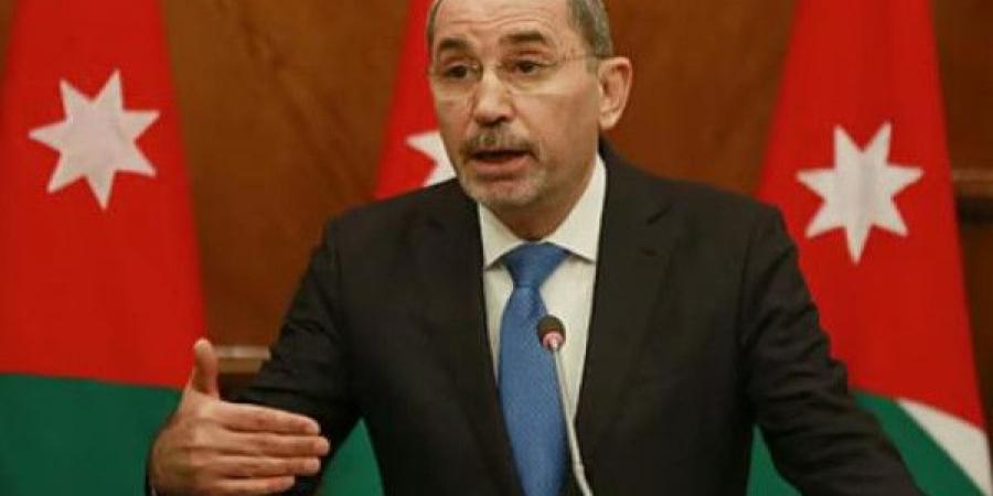 الأردن:
      كارثية
      الوضع
      في
      غزة
      تستدعي
      تحركاً
      دولياً
      فورياً
      لفرض
      إدخال
      المساعدات