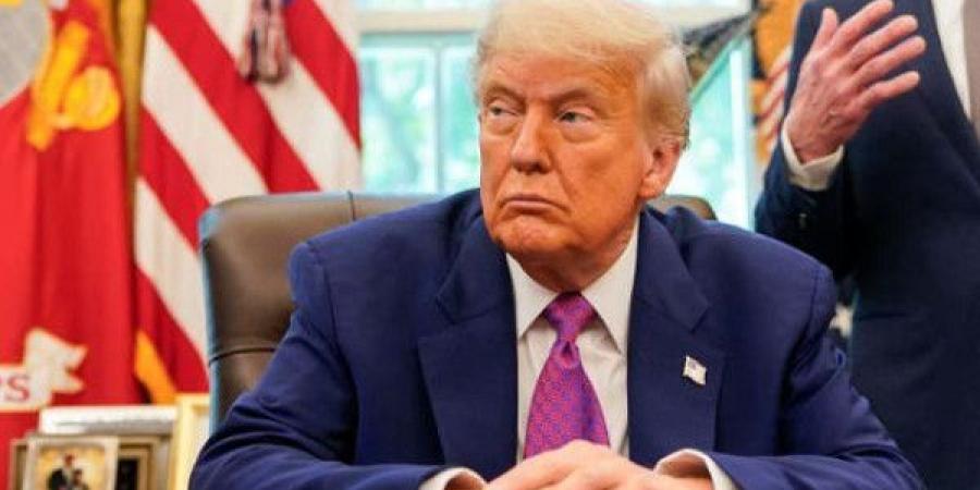 ترامب
      يوقع
      أمراً
      تنفيذياً
      برفع
      العقوبات
      عن
      سوريا