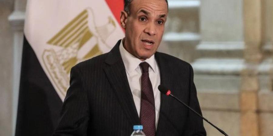 وزير
      الخارجية
      المصري:
      نرفض
      تهجير
      وتجويع
      الفلسطينيين
      وسنعلن
      مؤتمر
      الإعمار
      بعد
      وقف
      النار