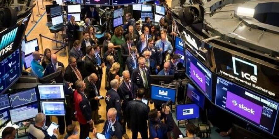 استقرار
      عوائد
      السندات
      الأمريكية
      وسط
      ترقب
      الأسواق