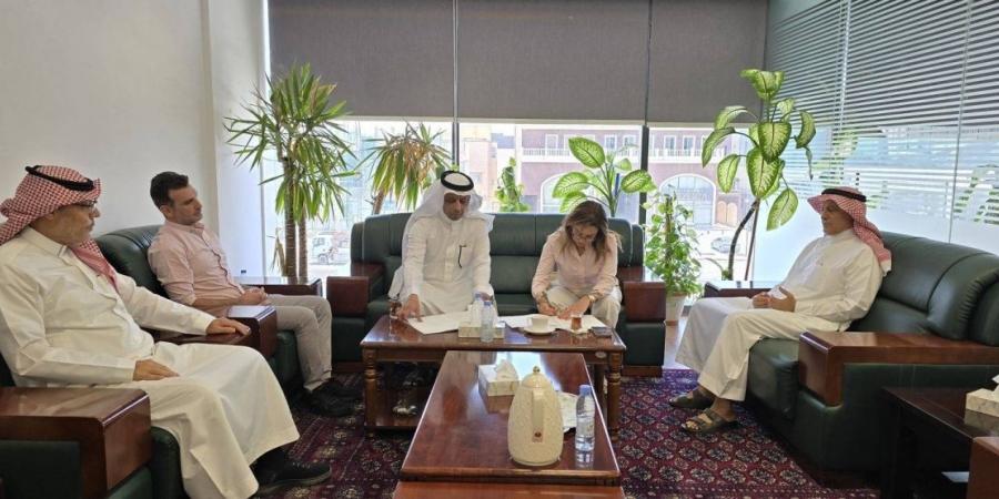توقيع مذكرة تفاهم بين مركز البحوث والتواصل المعرفي و دار العربية للعلوم ناشرون