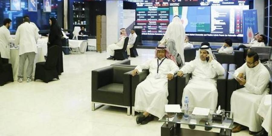 ملكية
      الأجانب
      بالأسهم
      السعودية
      تتراجع
      262
      مليون
      دولار
      خلال
      أسبوع