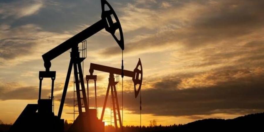 النفط
      يتراجع
      اليوم
      وسط
      مخاوف
      بشأن
      الطلب
