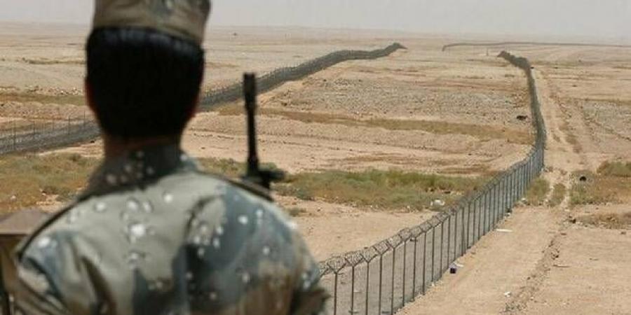 ضبط 18877 مخالفاً لأنظمة الإقامة والعمل وأمن الحدود في مناطق المملكة خلال أسبوع