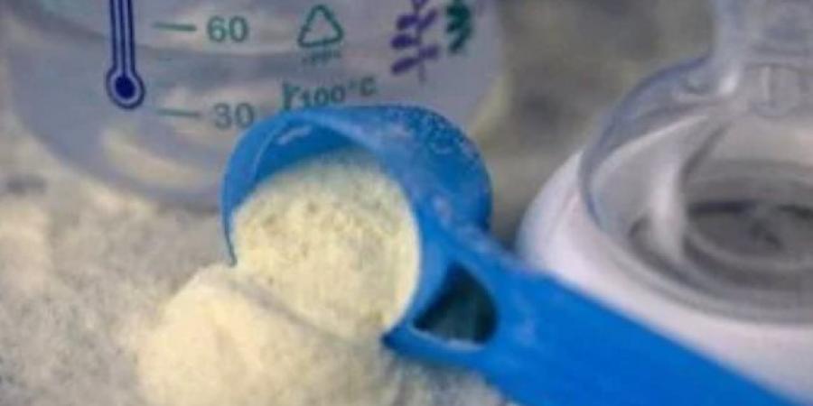 فرنسا تشدد قواعد استخدام حليب الأطفال بعد مخاوف من وجود سموم السيريوليد