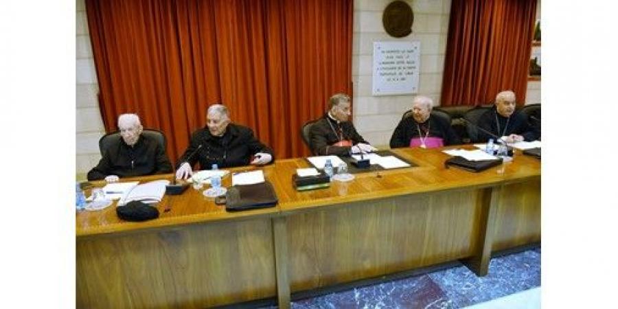 المطارنة الموارنة: نأسف لما آل إليه الوضع في علاقات لبنان وإيران