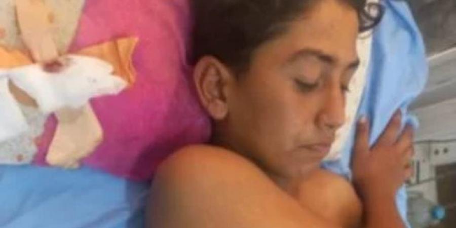 طفل فلسطينى يواجه مصيرا مجهولا وصرخة عاجلة لإنقاذه من قلب غزة