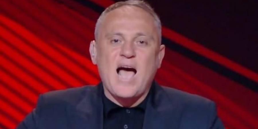 منع من الظهور واستدعاء للتحقيق.. تحركات رسمية ضد قناة الأهلي بسبب أسامة حسني